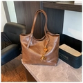 Retro brown tote bag in faux leather with tassel detail and large capacity - Brown with Pendant
