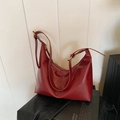 Deep red vintage leather crescent hobo bag with gold zipper and adjustable shoulder strap - Red (No Pendant)