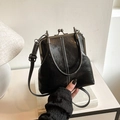 Sac à main vintage noir avec fermoir à clip et bandoulière réglable pratique - Noir