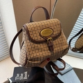 Vintage-Rucksack mit Hahnentrittmuster, braunem Lederbesatz und goldener Metallschnalle - Hahnentritt Kaffee