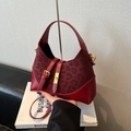 Bolso de contraste con estampado de leopardo burdeos y cierre metálico dorado - Rojo