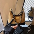 Vintage quilted shoulder bag in brown and black leather with gold chain strap - Yellow