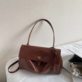 Retro dunkelbraune Umhängetasche mit großem Fassungsvermögen und mattem Finish - Groß / Kaffeebraun