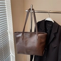 Deep brown oversized tote bag in vintage crinkle leather with gold brand lettering - Brown No Pendant