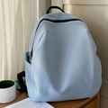 Atmungsaktiver hellblauer Netz-Rucksack mit schwarzen Griffen und praktischer Seitentasche - Blau