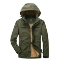 Giacca invernale da uomo verde militare con calda fodera in pile e cappuccio fisso - M / Verde Militare