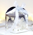 Boîte cadeau ajourée œuf de Pâques argentée avec poussins et ruban bleu - Argent Réfléchissant
