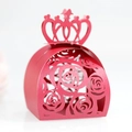 Rosafarbene Rosen-Hohlbox mit Kronengriff für Hochzeiten und Schokolade - Perlrot