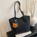 Large black lychee pattern tote bag with teddy bear charm and bicolor chain strap - Black