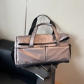 Sac de sport métallisé champagne avec séparation sec-humide et bandoulière réglable - Khaki
