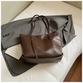 Grande borsa tote vintage marrone in similpelle cerata con spalline sottili - Senza Ciondolo / Marrone