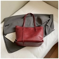 Borsa tote retrò bordeaux con trama in pelle stropicciata e spalline lunghe e sottili - Senza Ciondolo / Rosso