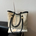 Beige marble pattern tote bag with black leather handles and gold metal details - Khaki (No Pendant)