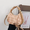 Minimalistische beige geruite handtas met geplooid handvat en bruine schouderriem - Roze