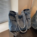 Bolso tote grande de mezclilla azul oscuro con cordón y acabado lavado vintage - Azul