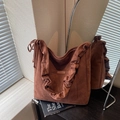 Große Tragetasche in Karamellbraun mit gefalteten Riemen und Vintage-Wildledertextur - Kaffeebraun
