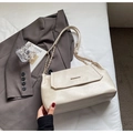 Chic cream white shoulder bag with gold metal trim and chain strap for daily wear - No Pendant / Off White