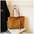 Vintage καφέ τσάντα tote από συνθετικό δέρμα με σχέδιο patchwork και αρκουδάκι - Καφέ με μενταγιόν
