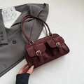 Vintage burgundy Boston shoulder bag with dual buckle pockets and sleek leather straps - Red (Without Pendant)