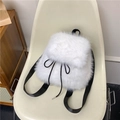 Mochila blanca de pelo sintético para mujer con lazo negro decorativo y correas - Blanco