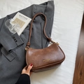 Brown hobo shoulder bag with knotted leather straps and vintage texture in hobo style - Brown (Without Pendant)