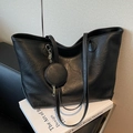 Minimalist black large capacity tote bag in matte leather with a matching coin purse - Black