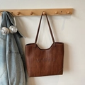 Brown large capacity tote bag with WWTU embossed texture for stylish casual daily use - No Pendant / Brown