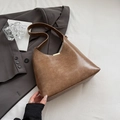 Vintage brown leather hobo shoulder bag with a sleek metallic buckle for a chic look - Khaki (No Pendant)
