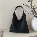 Borsa a spalla retrò nera con nappa di perline in legno e logo PAN'TOR LONDON - Nero