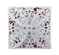Elegante invitación de boda blanca cortada con láser con acabado perlado y tarjetas internas - Blanco