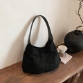 Sac hobo rétro en daim noir mat avec bandoulières en cuir lisse pour style décontracté - Noir