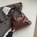 Sac bandoulière vintage marron foncé en similicuir avec logo doré et style urbain - Sans Pendentif / Marron