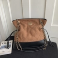 Sac fourre-tout matelassé en daim marron et cuir noir avec bandoulière chaîne - Marron