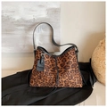 Sac fourre-tout rétro surdimensionné avec imprimé léopard et bordure en cuir noir - Marron