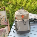 Sac à dos de randonnée kaki et gris avec équipement de camping et poches en maille durable - Kaki