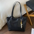Sac fourre-tout noir tissé rétro avec lanières en cuir et perles décoratives - Noir (Avec Pendentif)