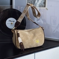 Sac oreiller kaki avec bandoulière jacquard et détails de garniture en cuir brun - Kaki Sans Pendentif