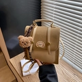 Mini sac à dos kaki avec écusson chien et porte-clé ours en peluche marron - Khaki avec Pendentif