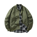 Bombardier vert armée avec chemise à carreaux noir et blanc sur fond blanc - 3XL / Vert Armée