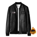 Chaqueta de cuero PU negro forrada de felpa con cuello béisbol y parches bordados - M / Negro Forrado de Felpa