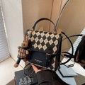 Retro black and white diamond pattern handbag with brown plush rabbit charm - With Charm (Black With Charm) / Black