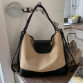 Sac fourre-tout en daim kaki avec empiècements en cuir noir et boucle décorative - Kaki