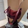 Vintage burgundy half-moon saddle bag in frosted suede and smooth leather texture - Burgundy