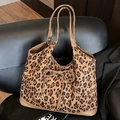 Borsa tote leopardata con texture in camoscio e dettaglio fiocco decorativo - Marrone