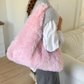 Pink plush tote bag for women made of fluffy faux fur, perfect for autumn winter styling - Pink