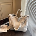 Borsa tote in velluto a coste bianco crema con doppi manici e tracolla larga in stile moderno - Bianco Sporco