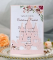 Dettaglio dell'invito di nozze rosa intagliato al laser con castello e carrozza - Rosa Carne