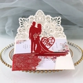 Elegante invito di nozze rosso glitter tagliato al laser con silhouette Mr & Mrs - Rosso Scintillante