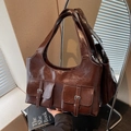 Retro coffee brown high-capacity shoulder bag with dual front pockets in polished leather - Coffee