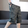 Locker geschnittene Herren Cargo-Shorts im Camouflage-Look mit seitlichen Reißverschlüssen - 4XL / Armeegrün